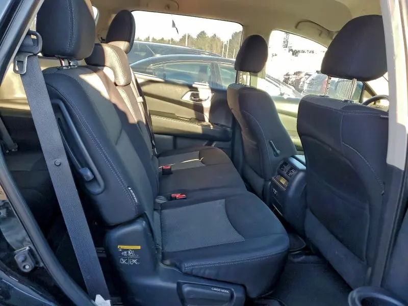 2019 NISSAN PATHFINDER S  