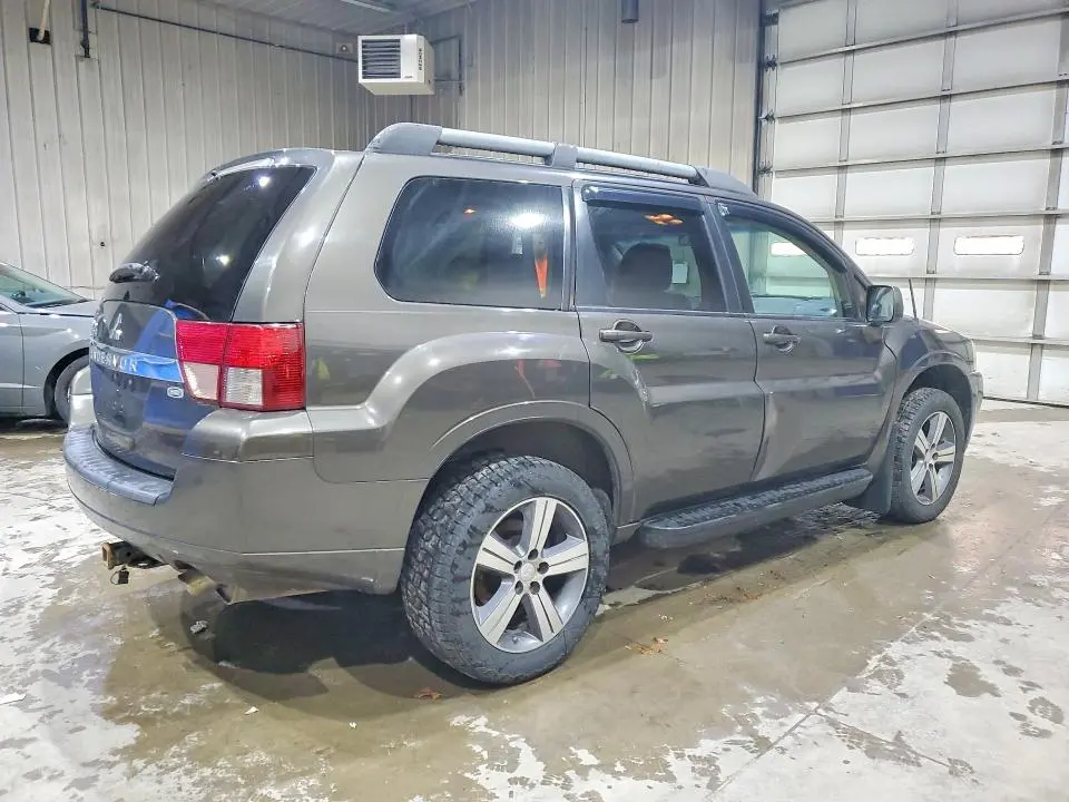 2010 MITSUBISHI ENDEAVOR SE  