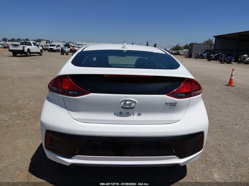 2018 HYUNDAI IONIQ HYBRID BLUE