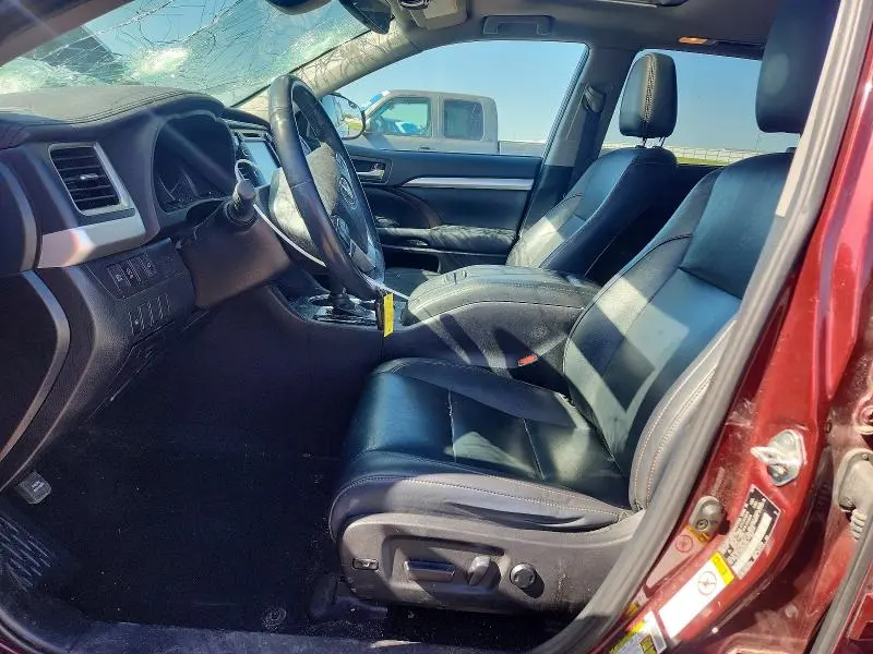 2019 TOYOTA HIGHLANDER XLE  