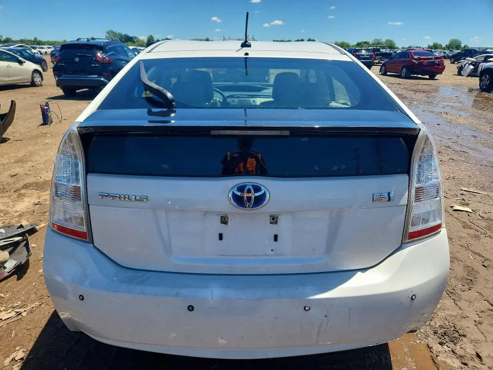 2011 TOYOTA PRIUS TWO  