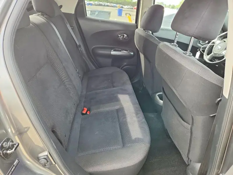 2011 NISSAN JUKE S  