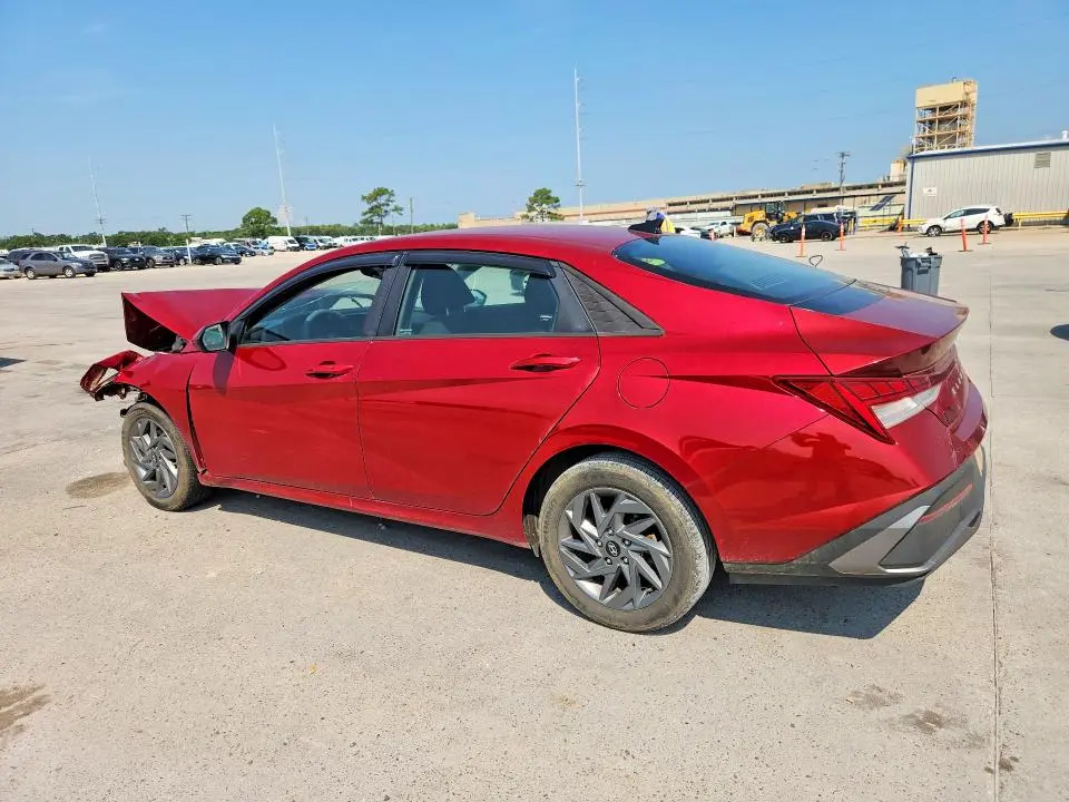 2024 HYUNDAI ELANTRA BLUE  