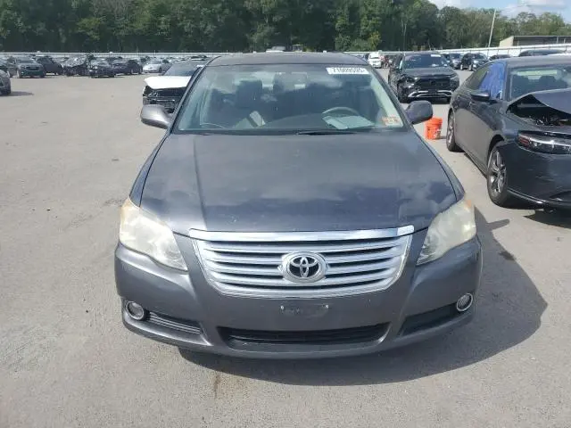 2010 TOYOTA AVALON XL  