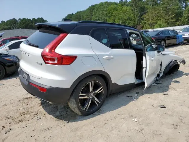 2019 VOLVO XC40 T5 R-DESIGN  