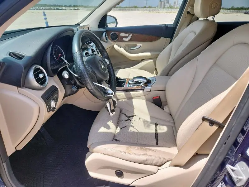 2016 MERCEDES-BENZ GLC 300  