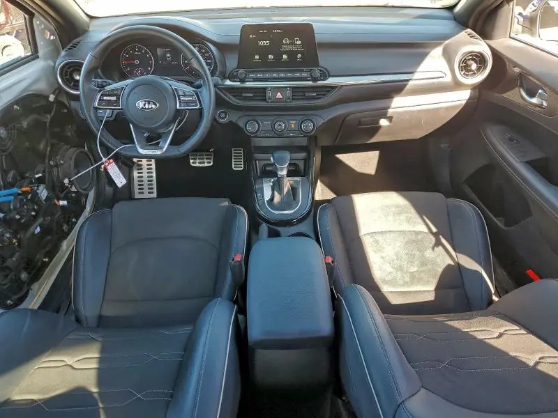 2021 KIA FORTE GT LINE  