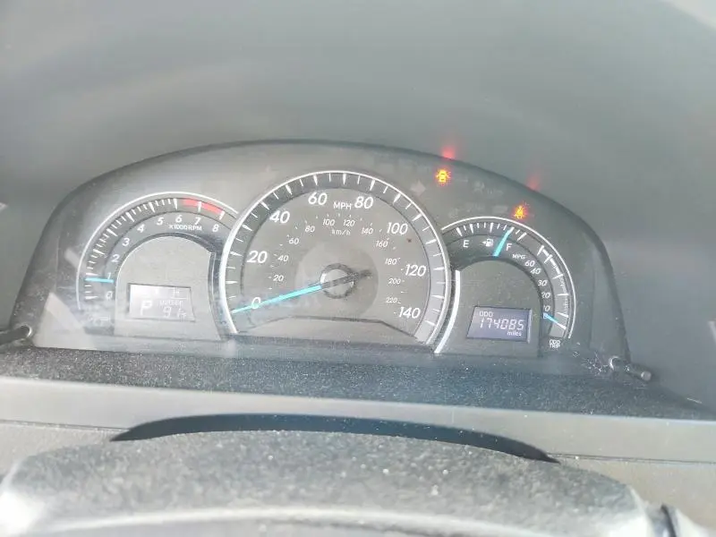 2013 TOYOTA CAMRY LE  