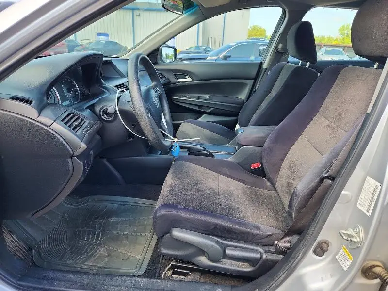 2010 HONDA ACCORD LX  