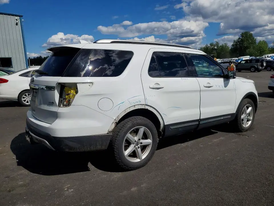2016 FORD EXPLORER XLT  