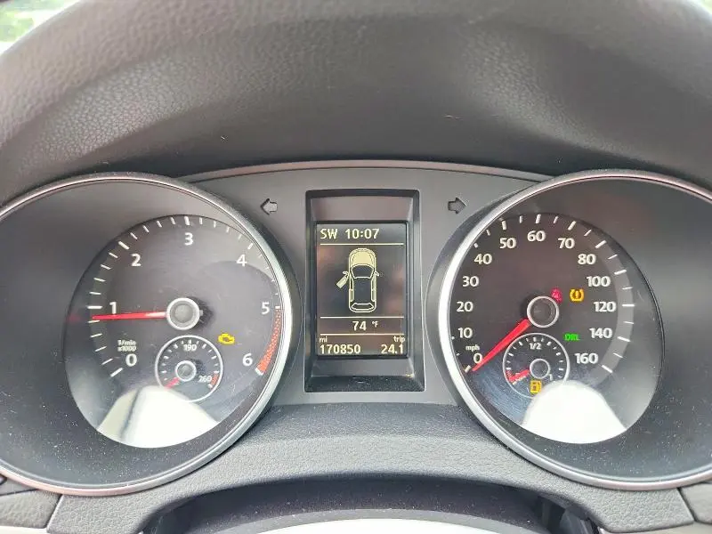 2013 VOLKSWAGEN GOLF   