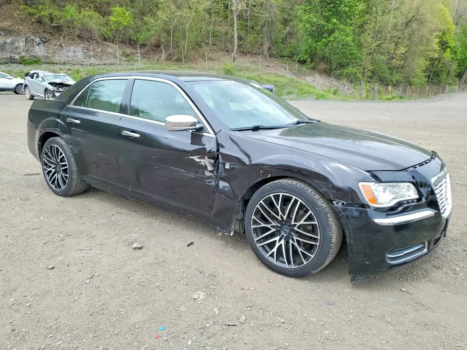2013 CHRYSLER 300   