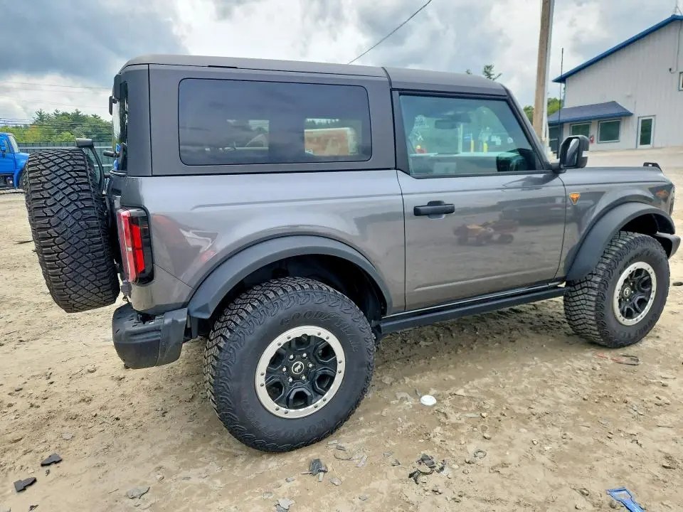 2023 FORD BRONCO BASE  
