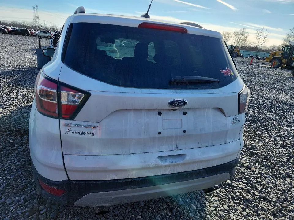 2018 FORD ESCAPE SE  