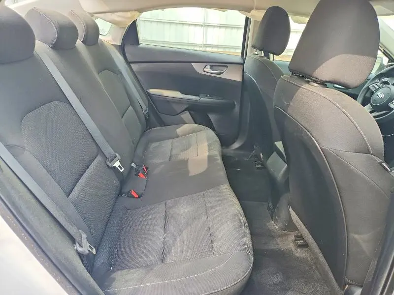 2019 KIA FORTE FE  