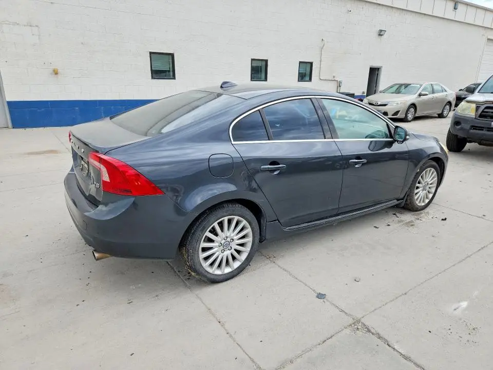 2012 VOLVO S60 T5  