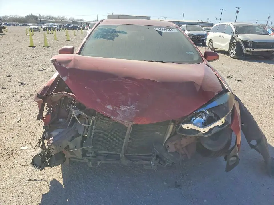 2015 TOYOTA COROLLA LE PLUS  