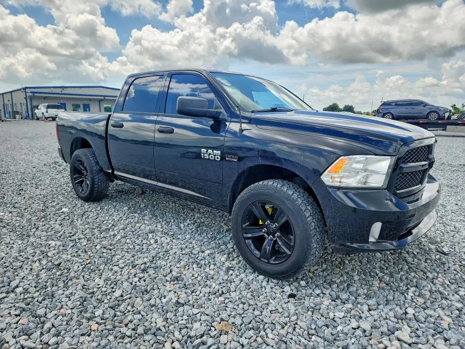 2014 RAM 1500 ST  
