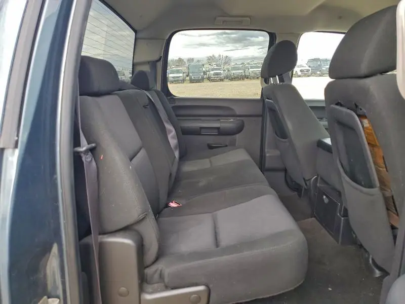 2011 CHEVROLET SILVERADO C1500 LT  