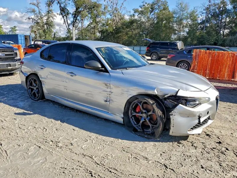 2019 ALFA ROMEO GIULIA TI  