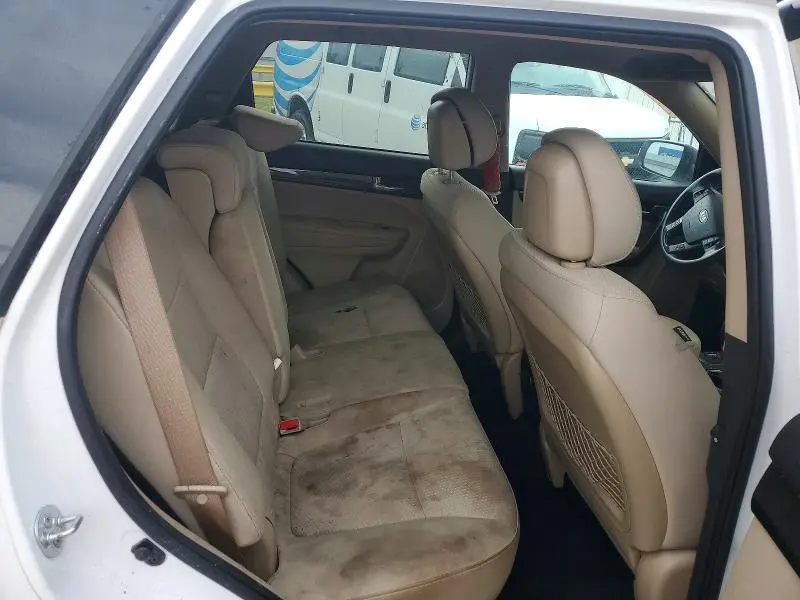 2011 KIA SORENTO LX  