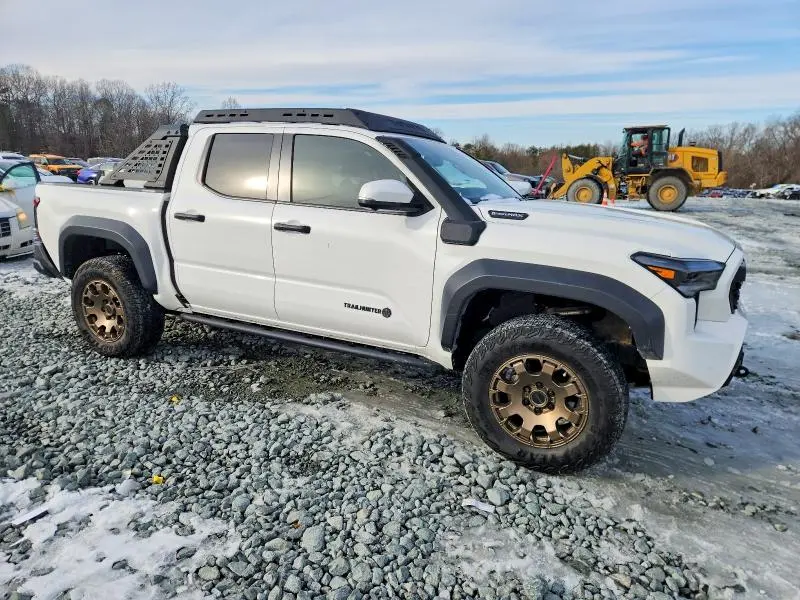 2024 TOYOTA TACOMA DOUBLE CAB  