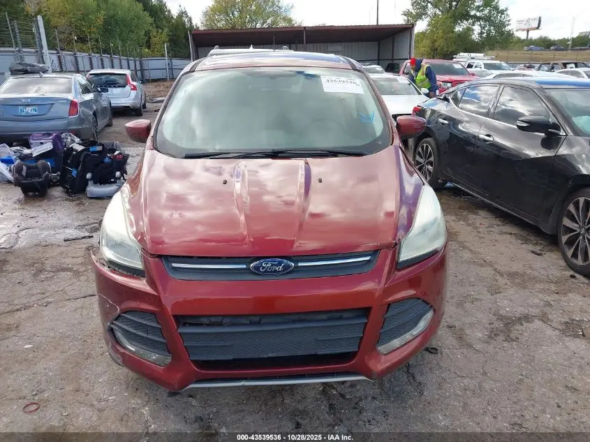 2016 FORD ESCAPE SE