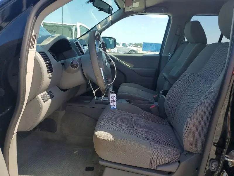 2018 NISSAN FRONTIER SV  