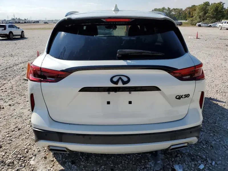 2021 INFINITI QX50 LUXE  