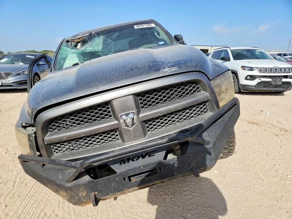 2012 DODGE RAM 1500 ST  