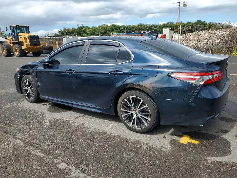 2019 TOYOTA CAMRY SE  