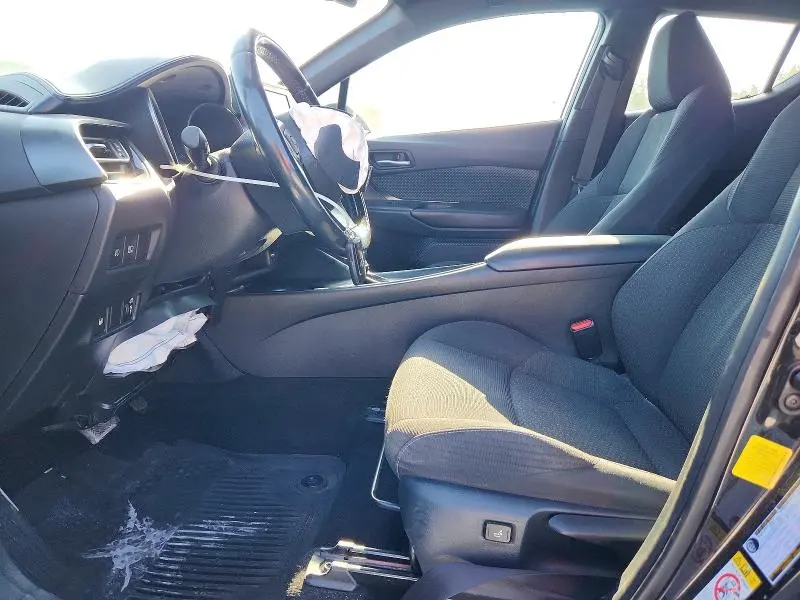 2018 TOYOTA C-HR XLE PREMIUM  