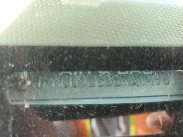 2011 FORD ESCAPE LIMITED  