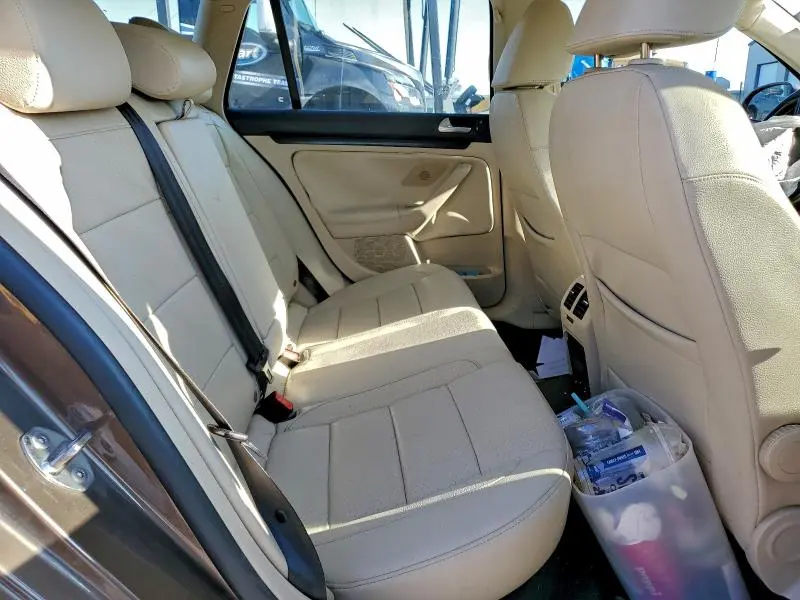 2011 VOLKSWAGEN JETTA TDI  