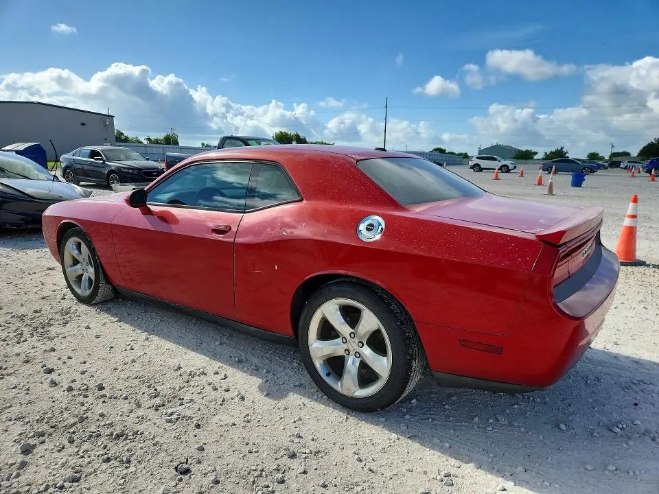 2012 DODGE CHALLENGER SXT  