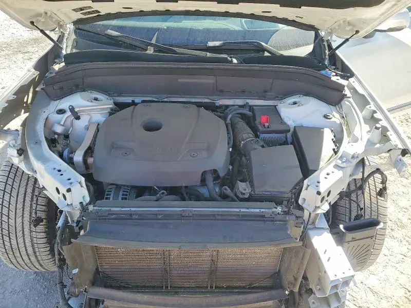 2018 VOLVO XC90 T6  