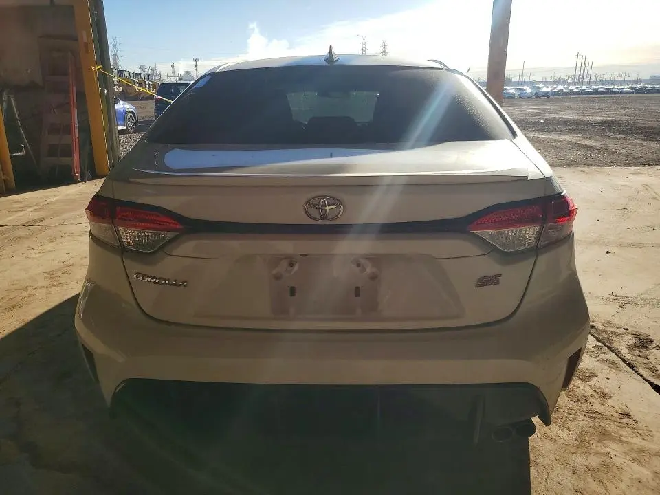 2024 TOYOTA COROLLA SE  