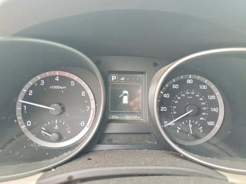 2017 HYUNDAI SANTA FE SE  
