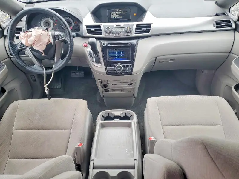 2016 HONDA ODYSSEY SE  