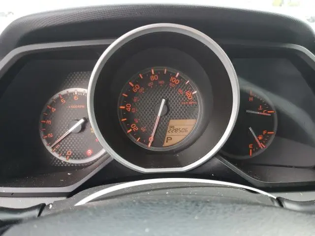 2011 TOYOTA 4RUNNER SR5  