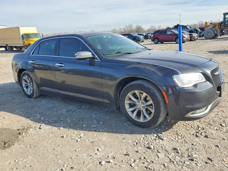 2018 CHRYSLER 300 TOURING  