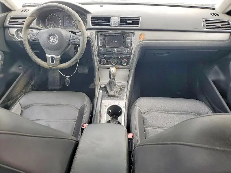 2014 VOLKSWAGEN PASSAT SE  