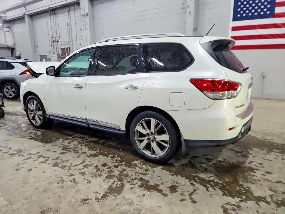 2016 NISSAN PATHFINDER PLATINUM  