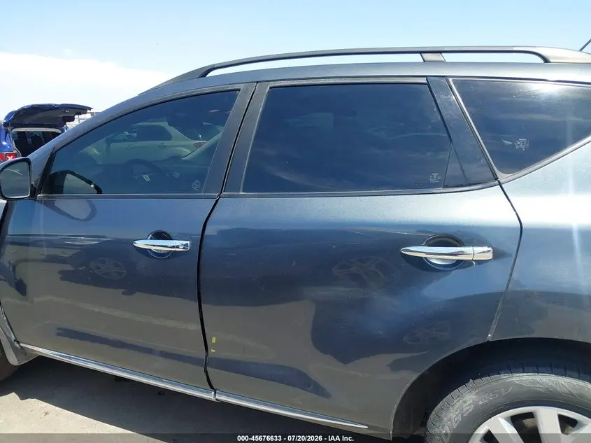 2011 NISSAN MURANO SV