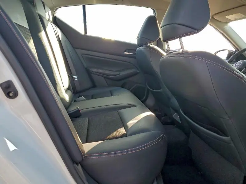 2019 NISSAN ALTIMA SR  