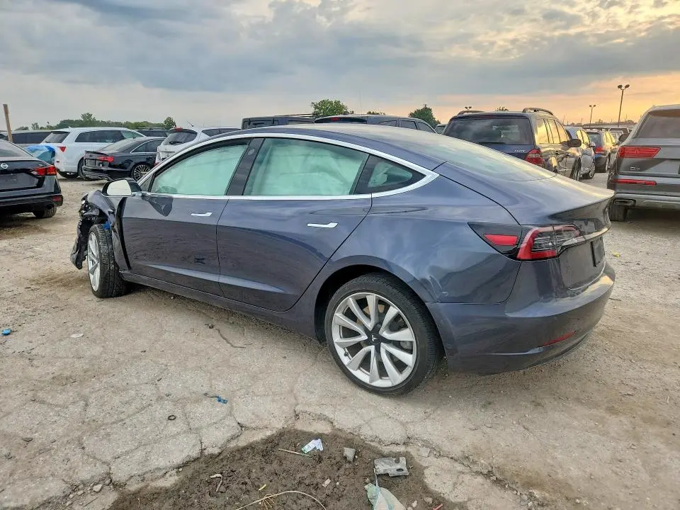 2018 TESLA MODEL 3   