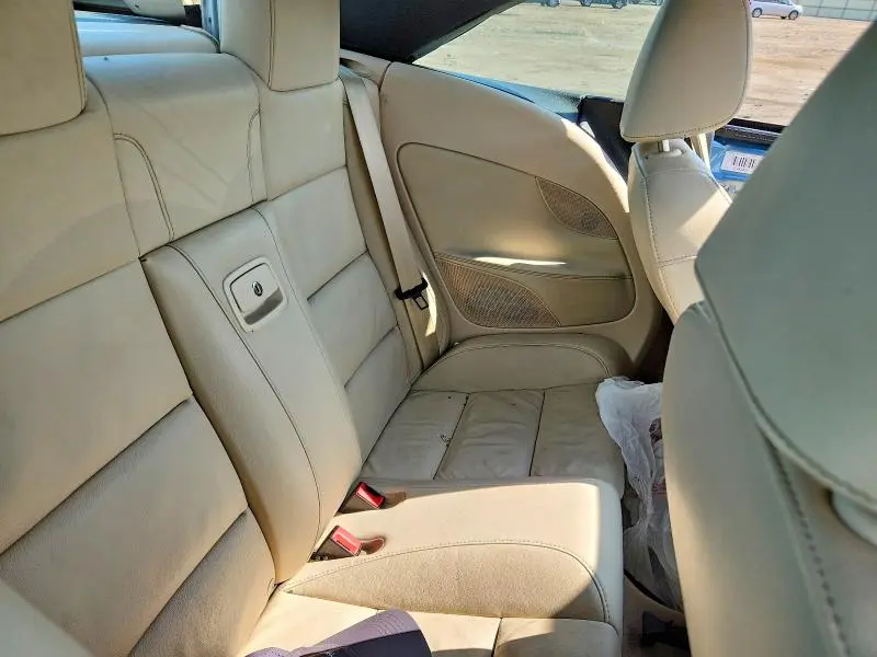 2010 VOLKSWAGEN EOS LUX  