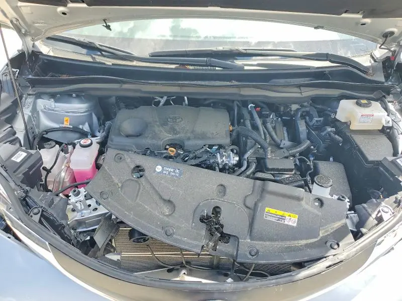 2025 TOYOTA SIENNA XLE 8-PASSENGER  