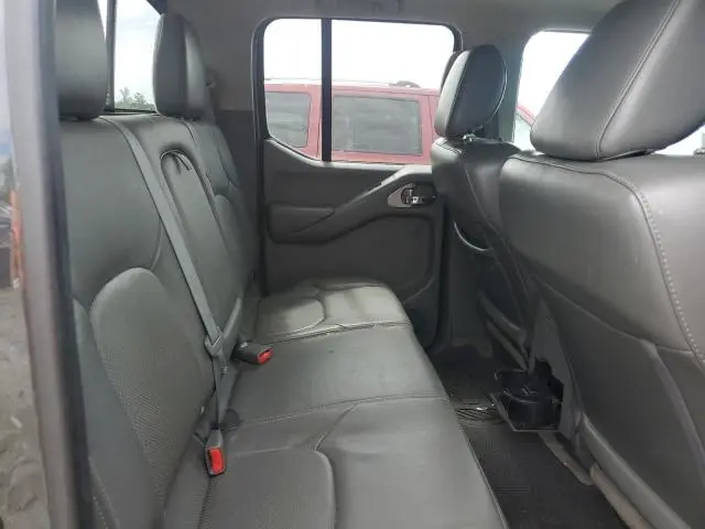 2014 NISSAN FRONTIER S  