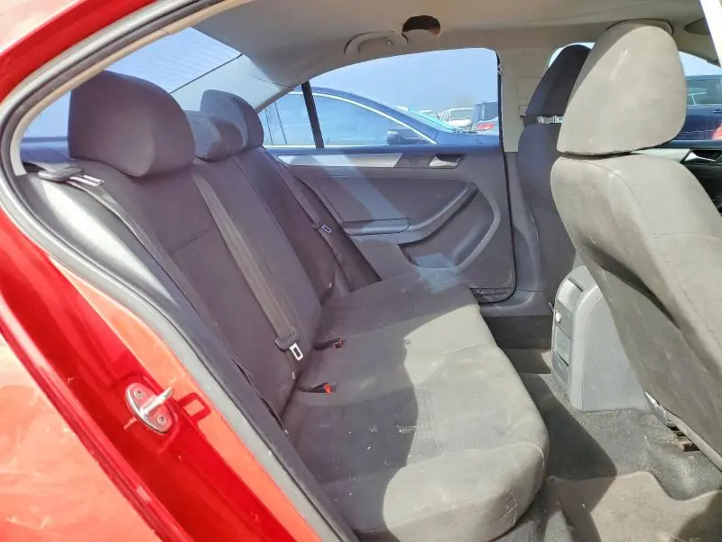 2015 VOLKSWAGEN JETTA SE  